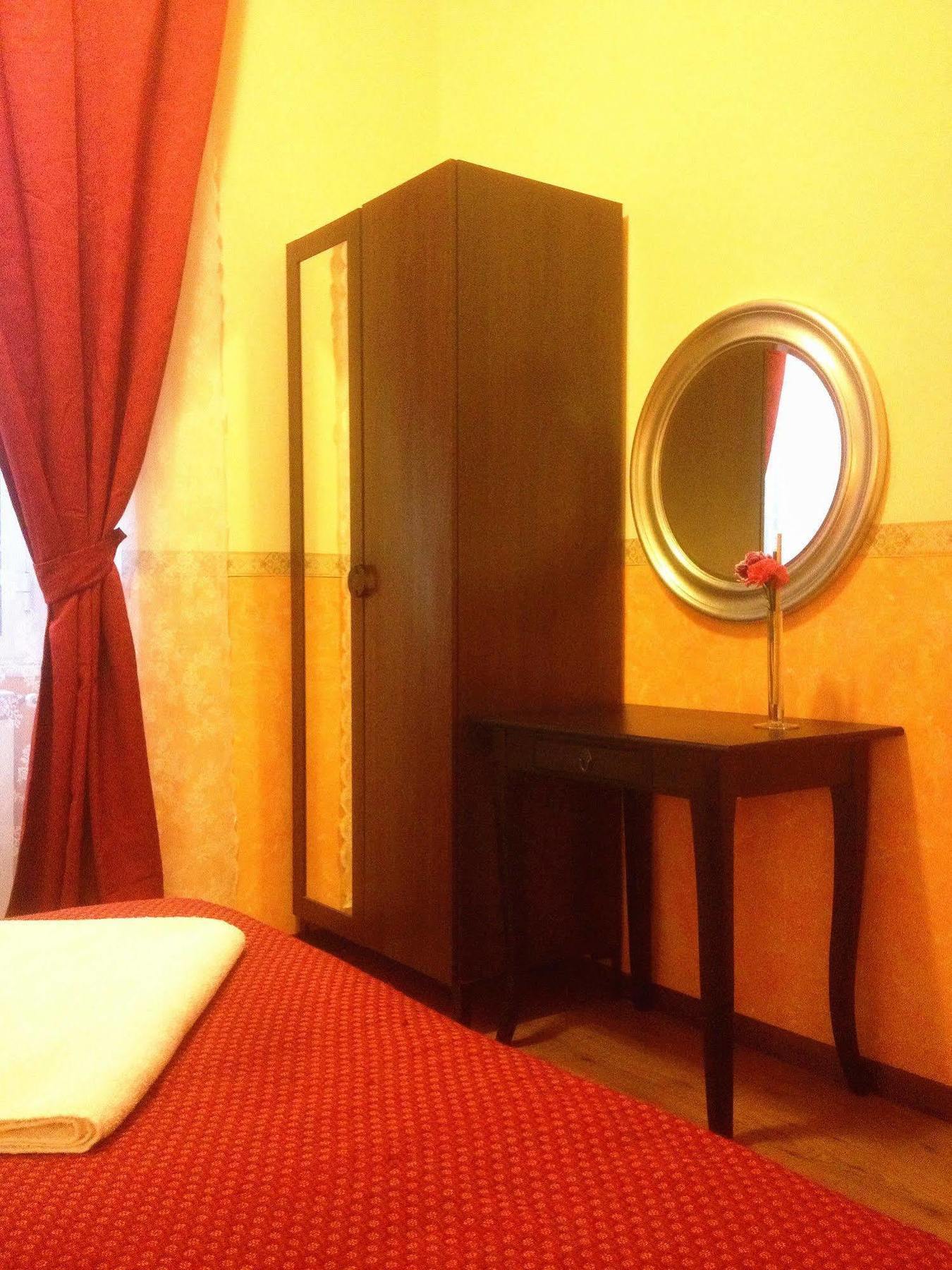 Claudia House Roma Termini Bed & Breakfast Dış mekan fotoğraf